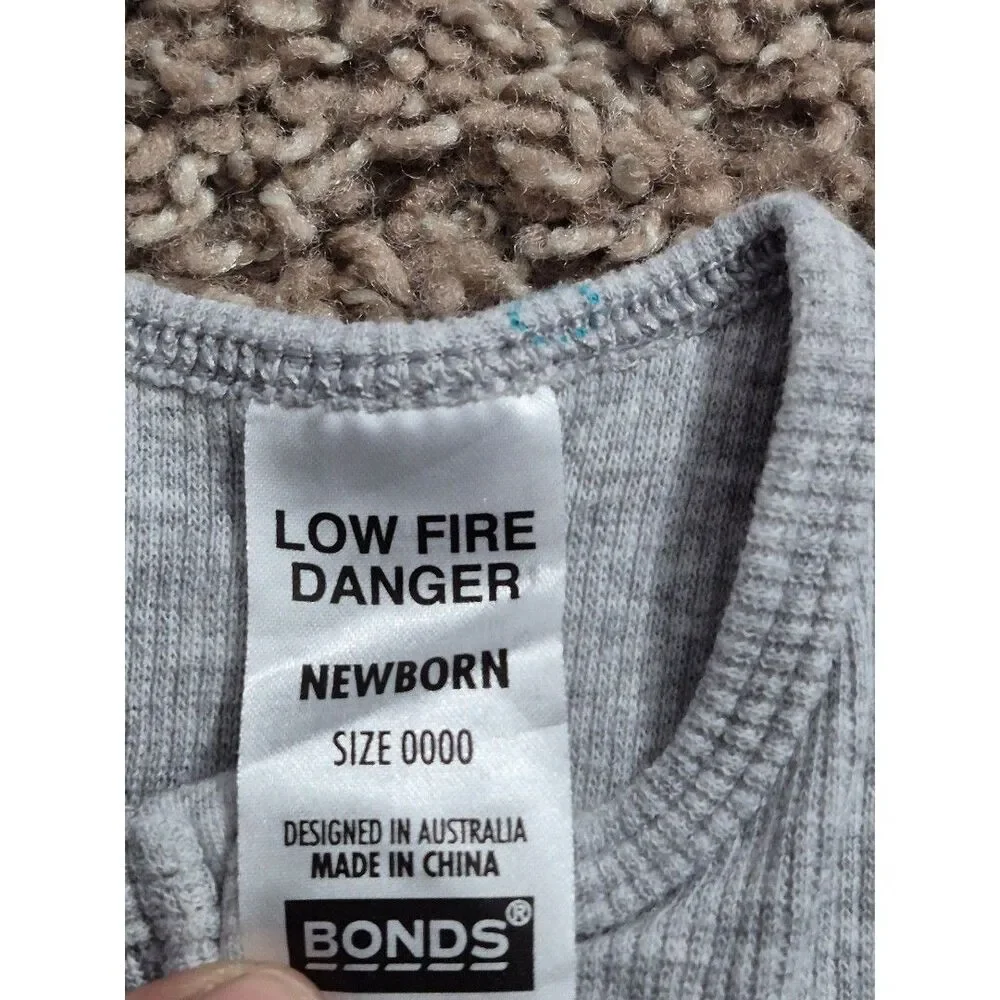 Bonds one piece outfit size 0000